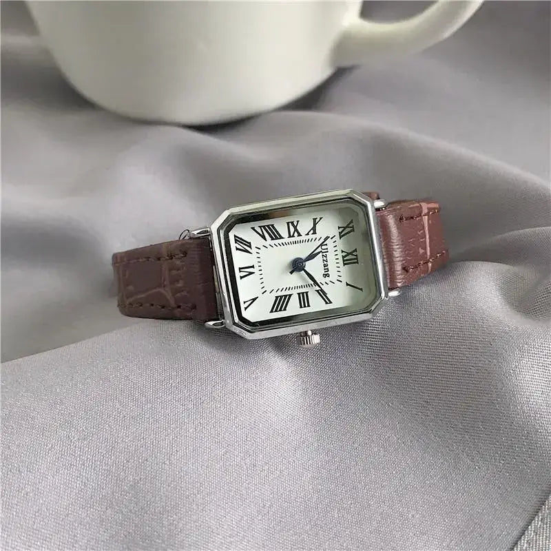 Ulrich Retro Women's Classic Quartz Leather Watches